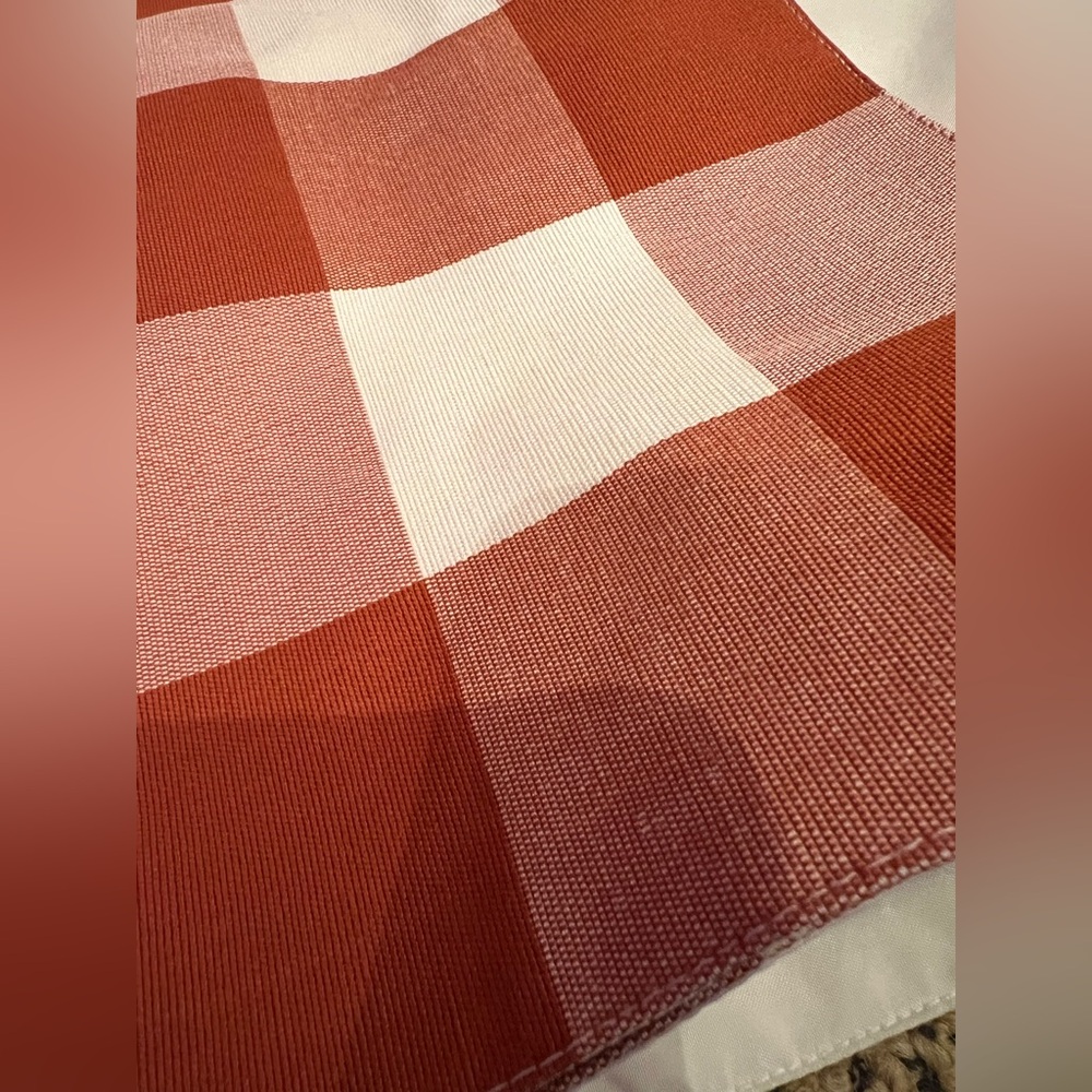 Table runner - Picture 2 of 2